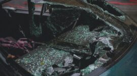 Insiden Kecelakaan Truk Kontainer dan Motor, Polisi Evakuasi Korban Tabrak Lari yang Luka Berat