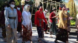 Tingkatkan Jati Diri Budaya Bangsa, Menteri Bintang Dukung Pelestarian Kebaya Nusantara