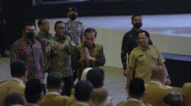 Presiden Jokowi Minta Kepala Daerah Sering Masuk Pasar untuk Kendalikan Inflasi