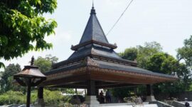 Ratusan Kader PDI Perjuangan Surabaya Ziarah ke Makam Bung Karno di Blitar Jatim
