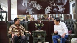 Menteri Pertahanan, Prabowo Subianto silaturahmi Idul Fitri ke kediaman Agum Gumelar. (Dok. Tim Media Prabowo Subianto)