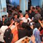 Menteri Pertahanan Prabowo Subianto mendampingi Presiden Jokowi mengunjungi Pasar Bululawang. (Dik. Tim Media Prabowo Subianto)
