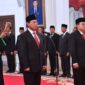 Presiden Joko Widodo resmi melantik Djan Faridz dan Gandi Sulistiyanto Soeherman sebagai anggota Dewan Pertimbangan Presiden (Wantimpres). (Dok. Presidenri.go.id)