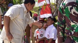 Menteri Pertahanan Prabowo Subianto di acara peresmian 16 titik air di Dusun Upunyor, Kabupaten Maluku Barat Daya (MBD). (Dok. Tim Media Prabowo Subianto)