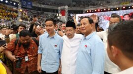 Deklarasi pasangan capres-cawapres Prabowo Subianto dan Gibran Rakabuming Raka di Indonesia Arena, Senayan, Jakarta. (Dok. TIm Media Prabowo Subianto)
