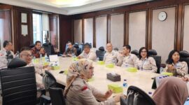 Pertemuan DPP Perkumpulan Profesi Pasar Modal Indonesia (PROPAMI) dengan Direktur Utama Kustodian Sentral Efek Indonesia (KSEI), Samsul Hidayat, Jakarta. (Doc.PROPAMI)