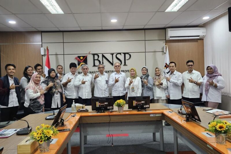 Kementerian PUPR & LPJK ke BNSP koordinasi sistem informasi sertifikasi tenaga kerja konstruksi dan SOP penerbitan sertifikat kompetensi tenaga kerja konstruksi, Jakarta (26/3/24). (Doc.BNSP)