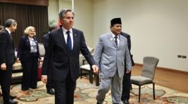 Menteri Pertahanan (Menhan) RI Prabowo Subianto melakukan pertemuan bilateral dengan Menteri Luar Negeri Amerika Serikat (AS) Antony John Blinken. (Dok. Tim Media Prabowo Subianto)