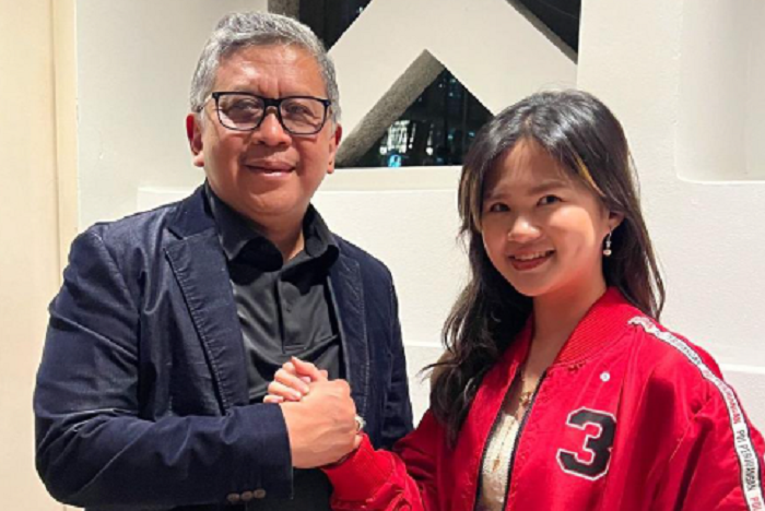Sekretaris Jenderal DPP PDIP Hasto Kristiyanto bersama Felicia Tissue. (Instagram.com @feliciatissue)