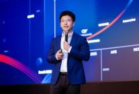 Arthur Wang, Vice President of Huawei's Data Communication Product Line, delivering a speech