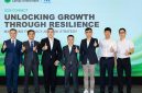 Cathay United Bank and Indovina Bank (IVB) co-hosted the “2026 CONNECT: Unlocking Growth Through Resilience” seminar, bringing together industry leaders to discuss corporate resilience, risk management, and sustainable growth. Representatives from Cathay United Bank, Indovina Bank, and VietinBank Insurance pose for a group photo during the seminar. (Photo provided by Cathay United Bank)