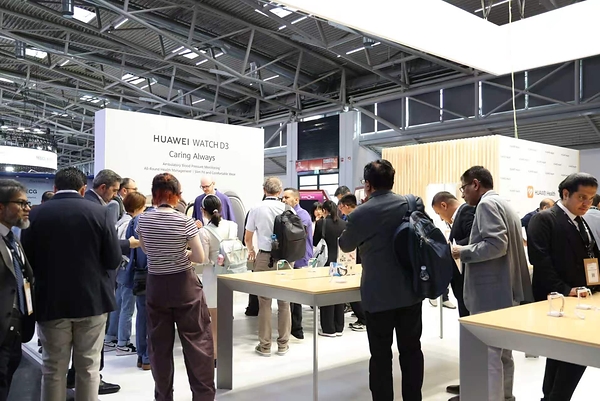 HUAWEI WATCH D3 Debut di ESC Congress 2026, Hadirkan Inovasi Baru untuk Pemantauan Tekanan Darah dari Pergelangan Tangan HUAWEI WATCH D3 Debut di ESC Congress 2026, Hadirkan Inovasi Baru untuk Pemantauan Tekanan Darah dari Pergelangan Tangan
