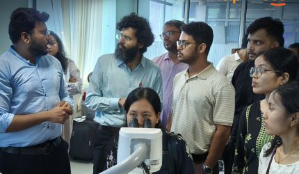 Operasi Pelatihan HelpMeSee di Guwahati Menjangkau 51 Dokter Mata di Seluruh India Timur Laut Operasi Pelatihan HelpMeSee di Guwahati Menjangkau 51 Dokter Mata di Seluruh India Timur Laut